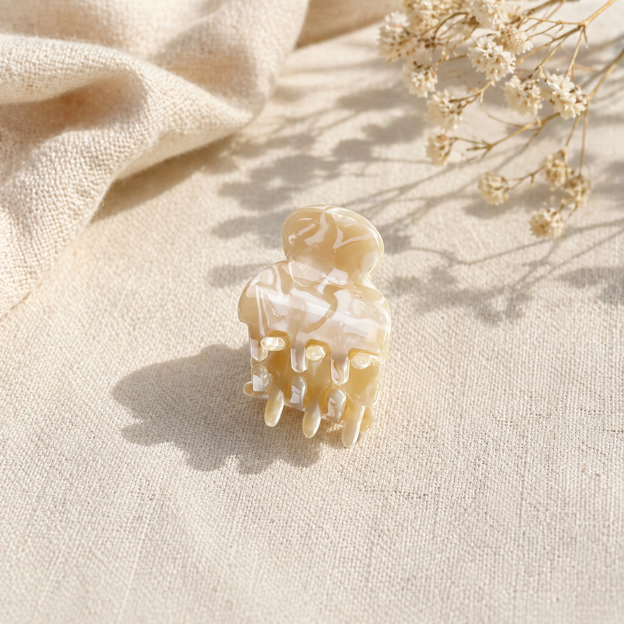 Tortoiseshell Claw Clip - Sujify
