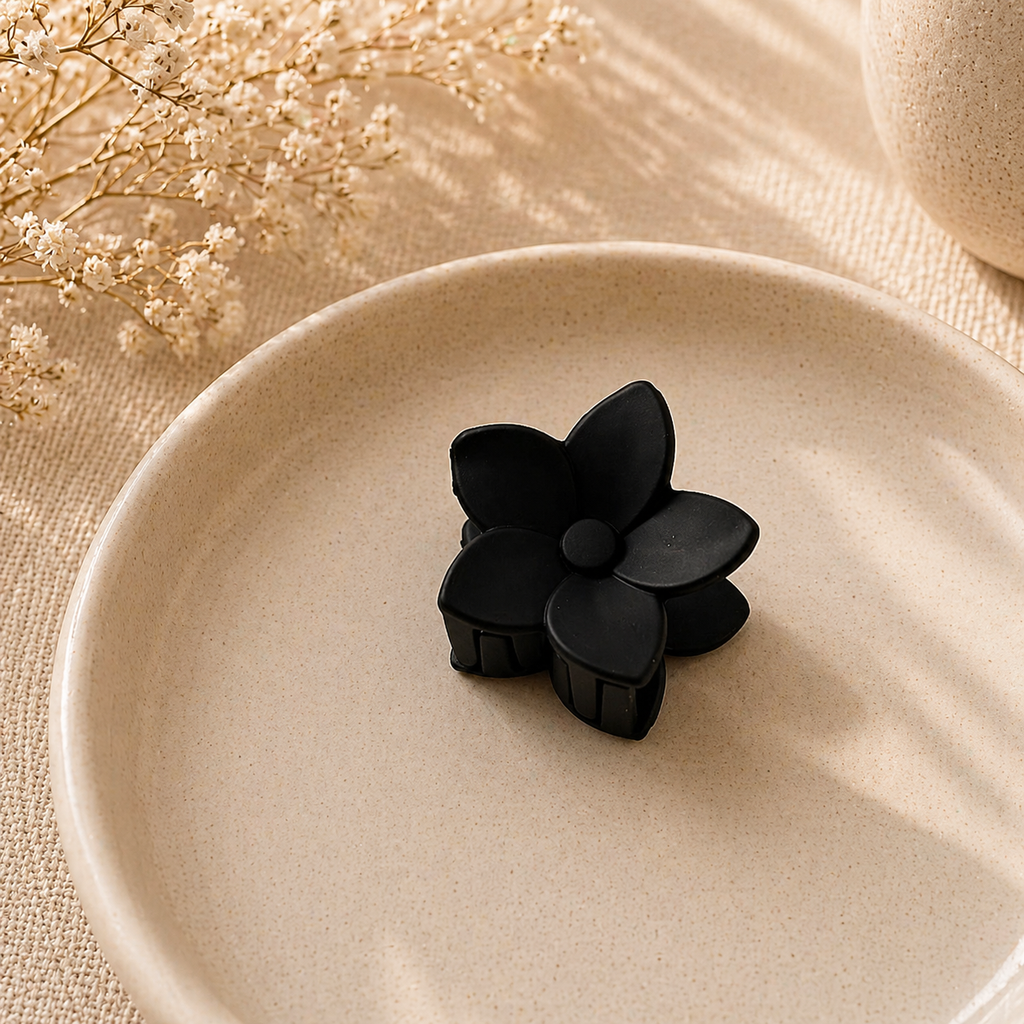 Pale Sage Claw Clip - Sujify