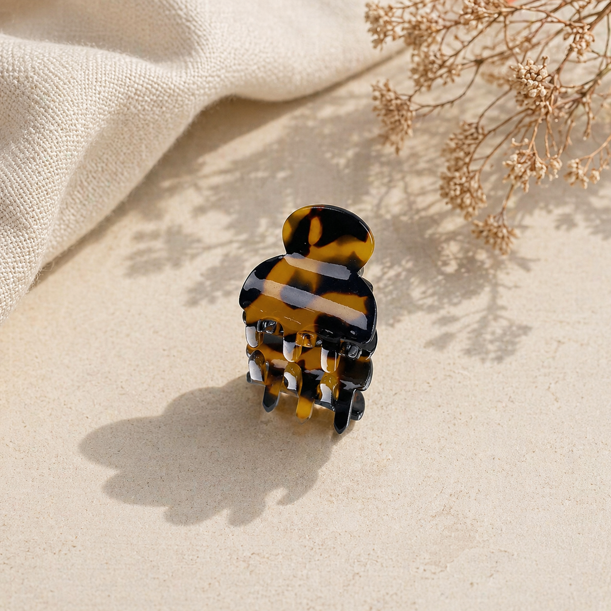 Tortoiseshell Claw Clip - Sujify
